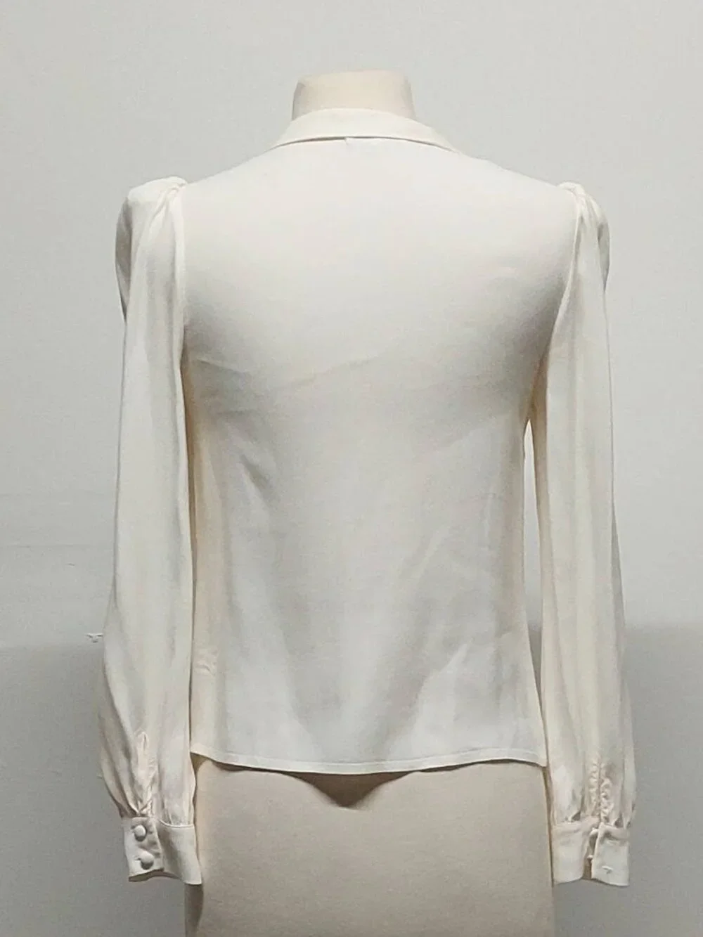 Reformation Ivory “Anaya” Puff shoulder Long-Sleeve Bow Tie Blouse Size: S
